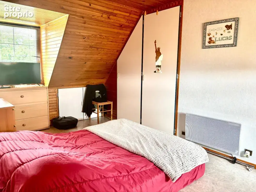 Exclusivité – Maison familiale 4 chambres au calme avec beau terrain et potentiel d’évolution - Bains sur Oust - photo 11