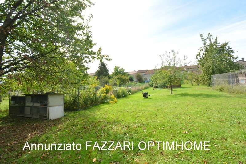 Maison à LUZY-SAINT-MARTIN