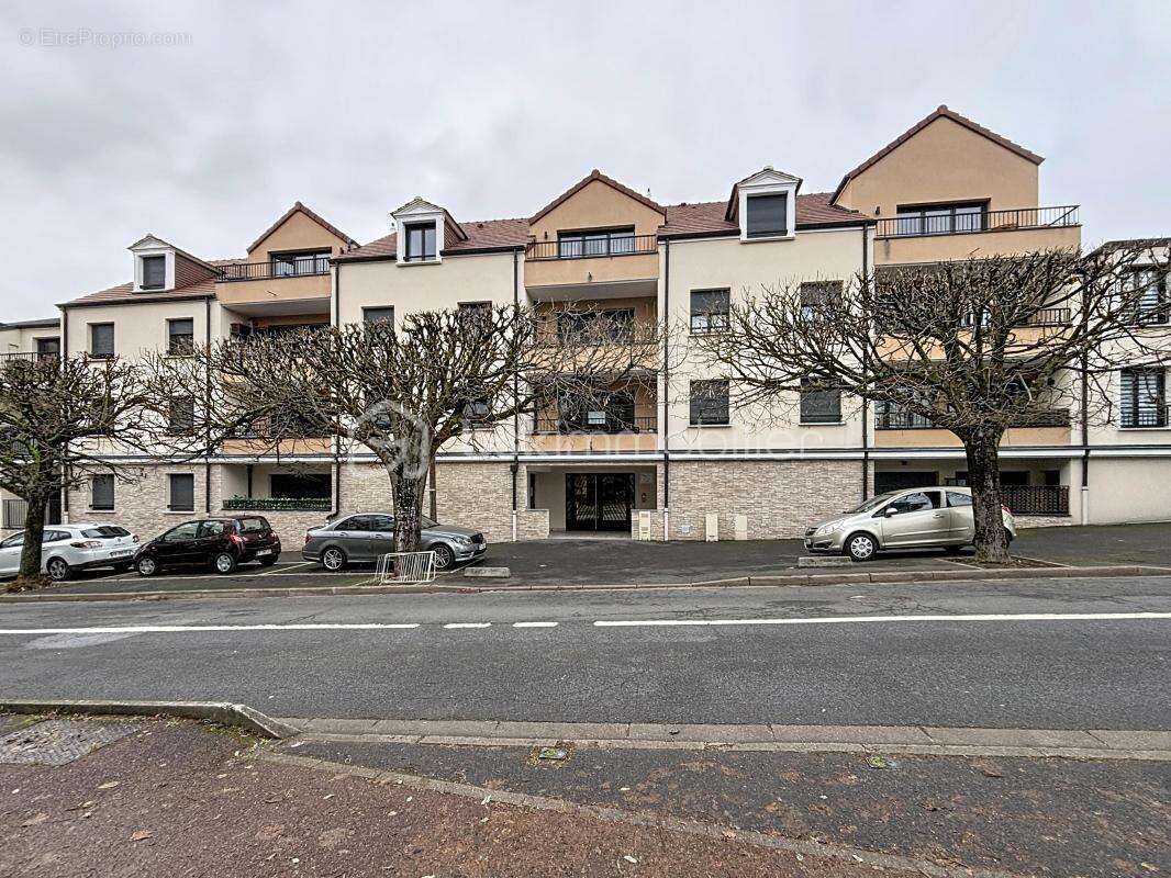 Appartement à CHAMPS-SUR-MARNE