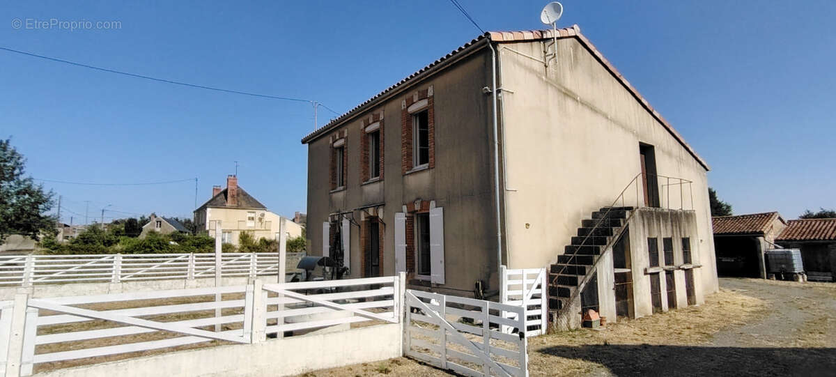 Maison à vendre 4 pièces AIRVAULT (79) - photo 17