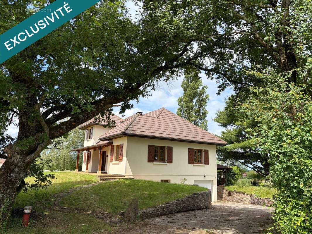 Maison 129 m² à Romenay  - photo 3