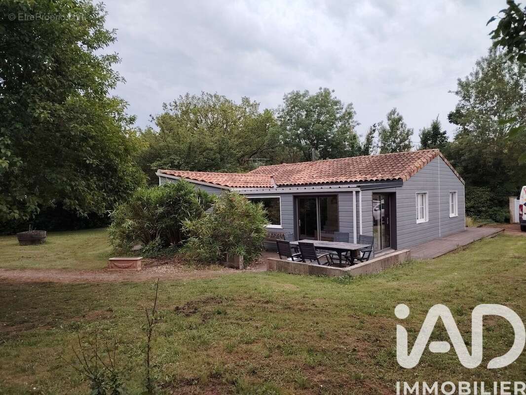 Photo 2 - Maison à TALMONT-SAINT-HILAIRE