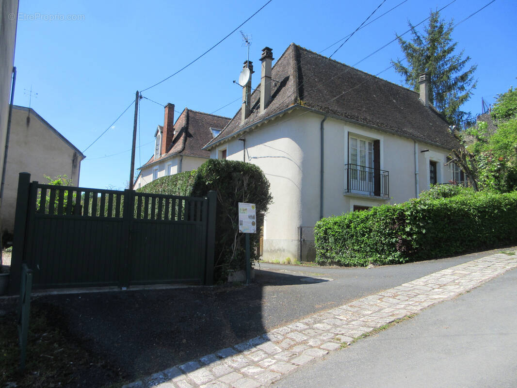 Maison à SAINT-GAULTIER
