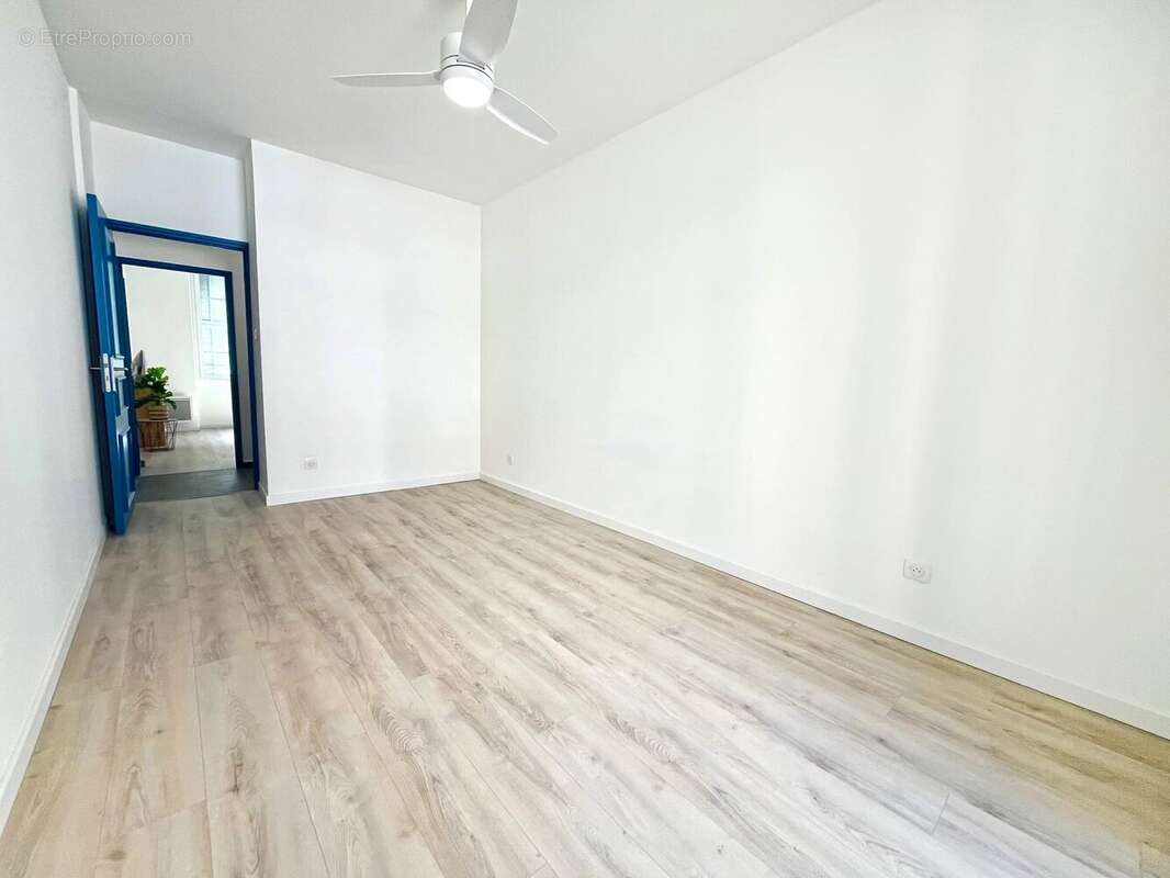 Liberation - 3p 62m² entierement refait a neuf - 320.000 € - photo 6