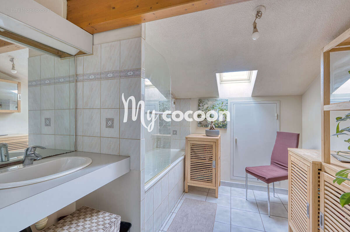 Appartement à LYON-8E