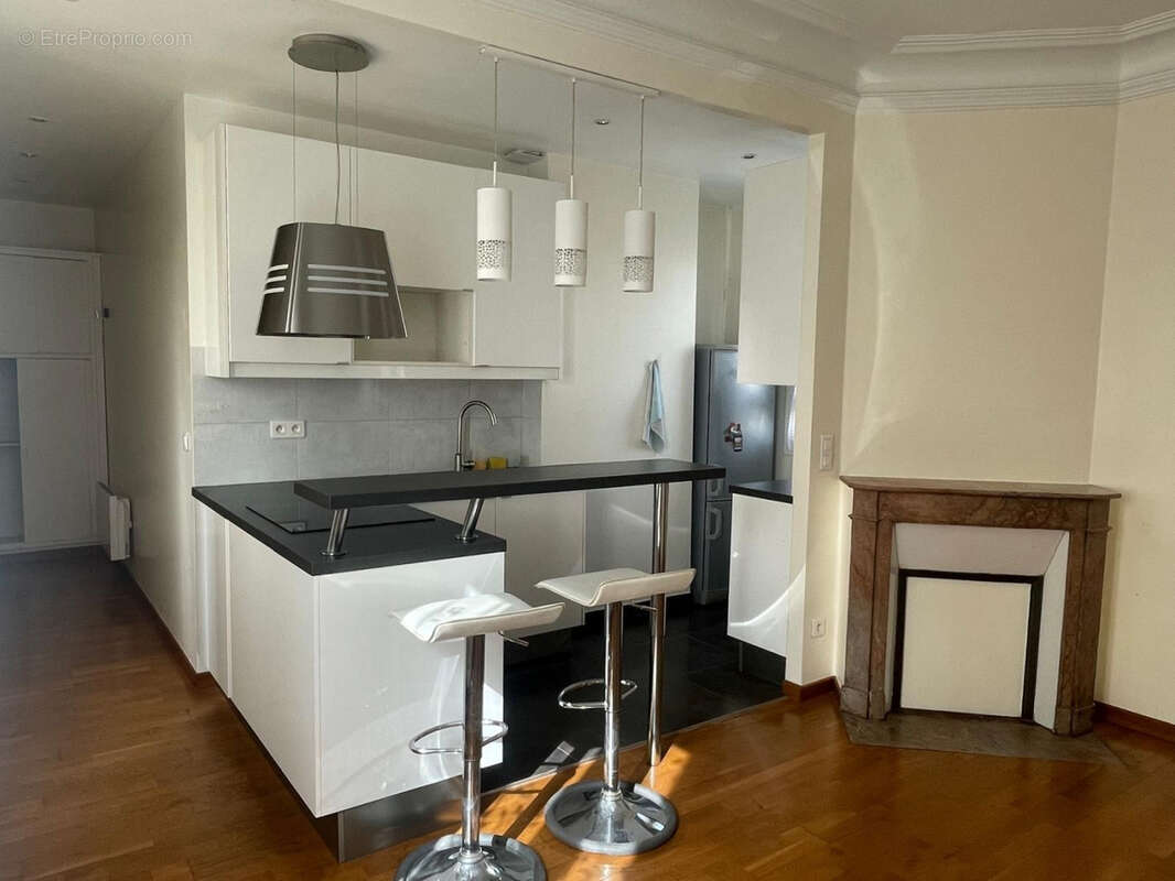 Appartement à PARIS-12E