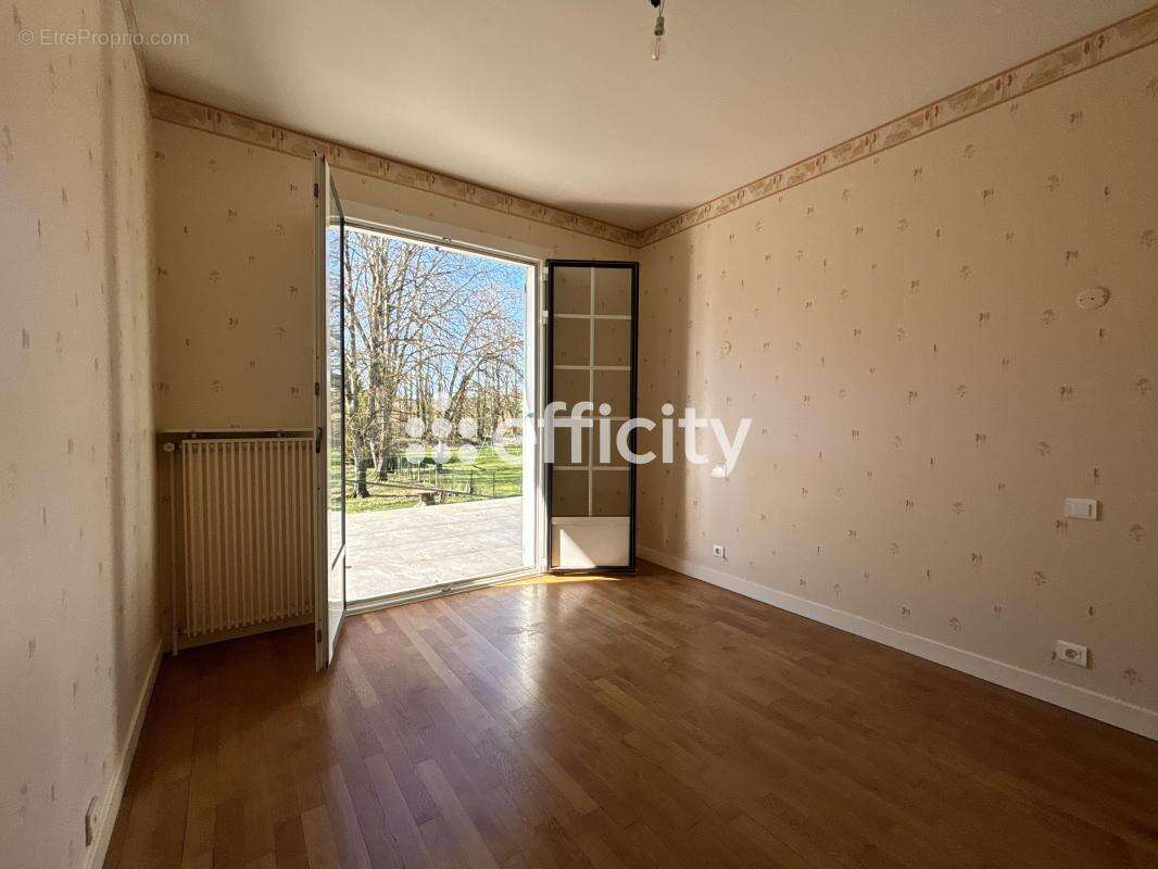 Maison 145 m² à Messigny-Et-Vantoux  - photo 12