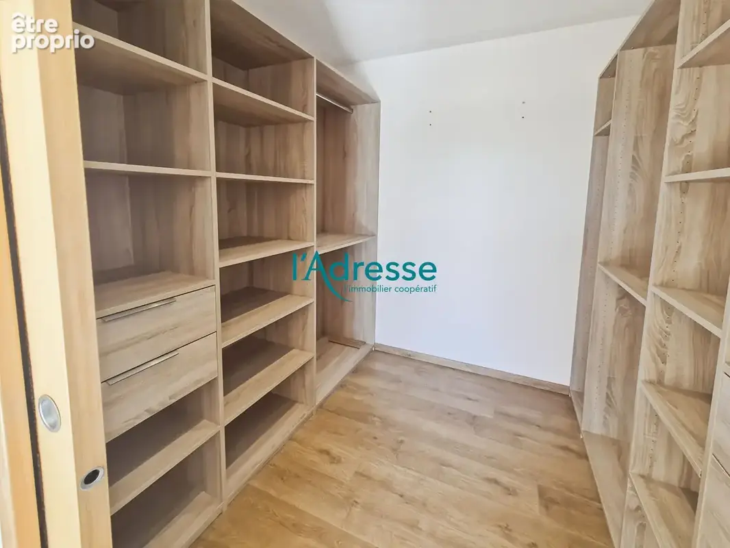 Maison 169 m2 habitables sur  terrain de 5900 m² - photo 8