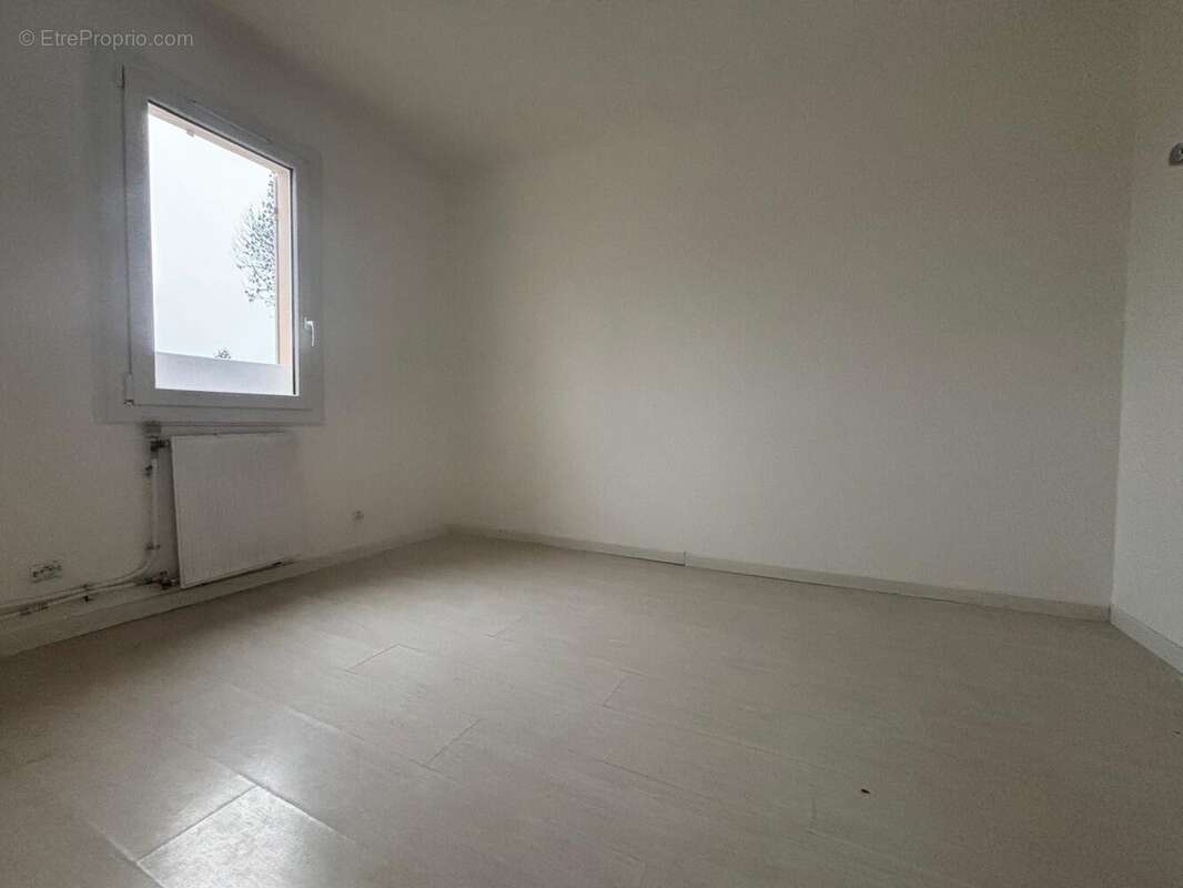 Maison à SAINT-PIERRE-DU-PERRAY