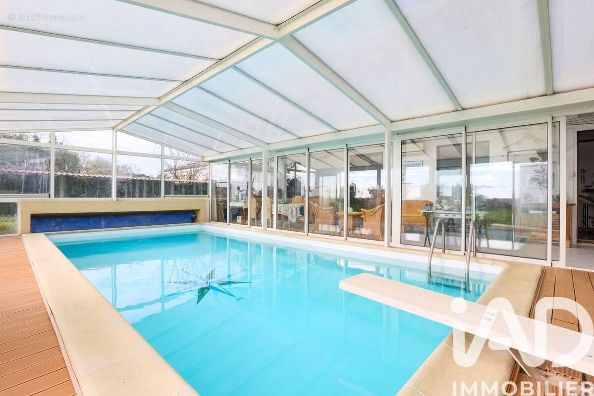 Photo 1 - Maison à LA JARRIE