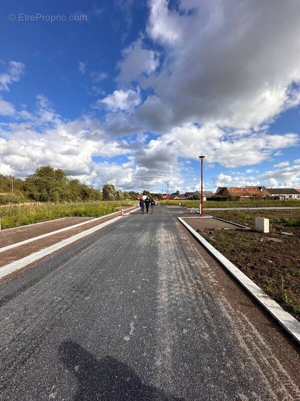 Terrain à MERICOURT