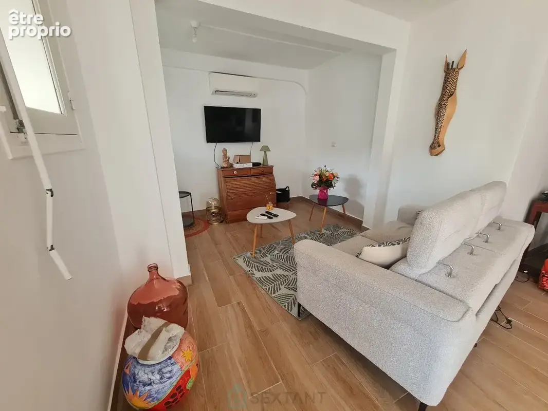 Maison de rapport composé d'un T3 & d'un T3, surface 184m² à Les Abymes - photo 11