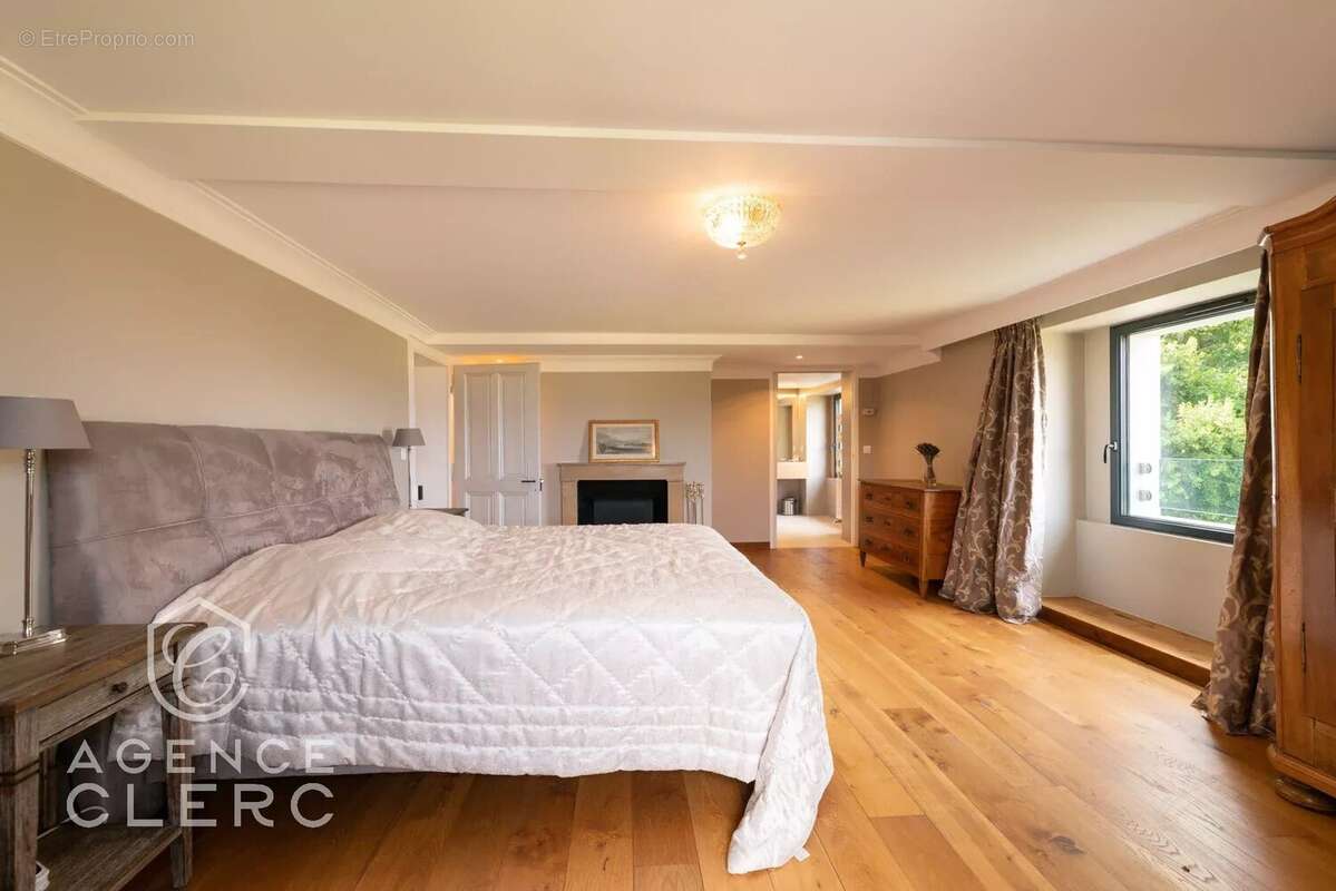 Maison à PERS-JUSSY