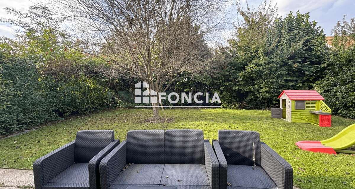 Maison à EVRY-GREGY-SUR-YERRE