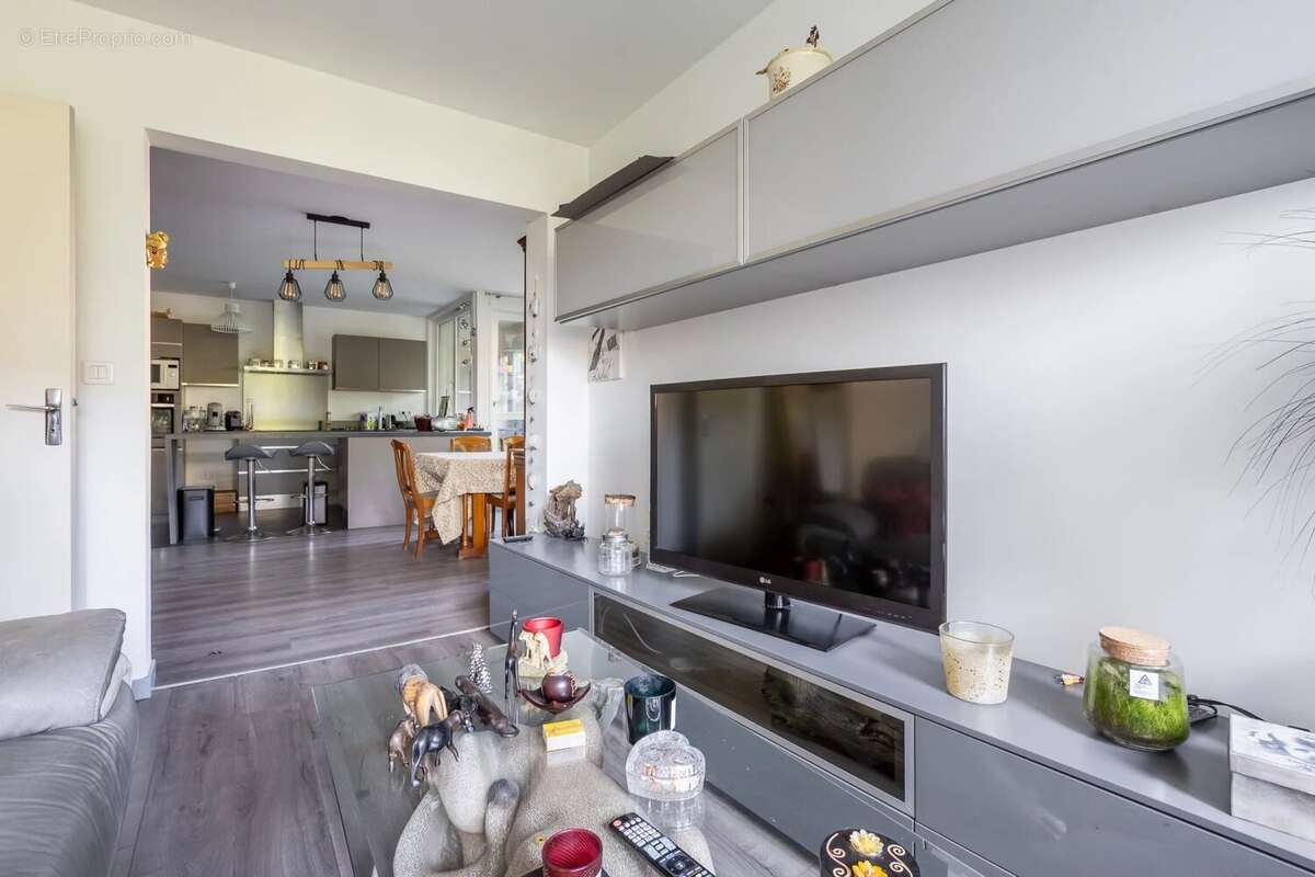 Appartement 105 m² à Charenton-Le-Pont  - photo 7