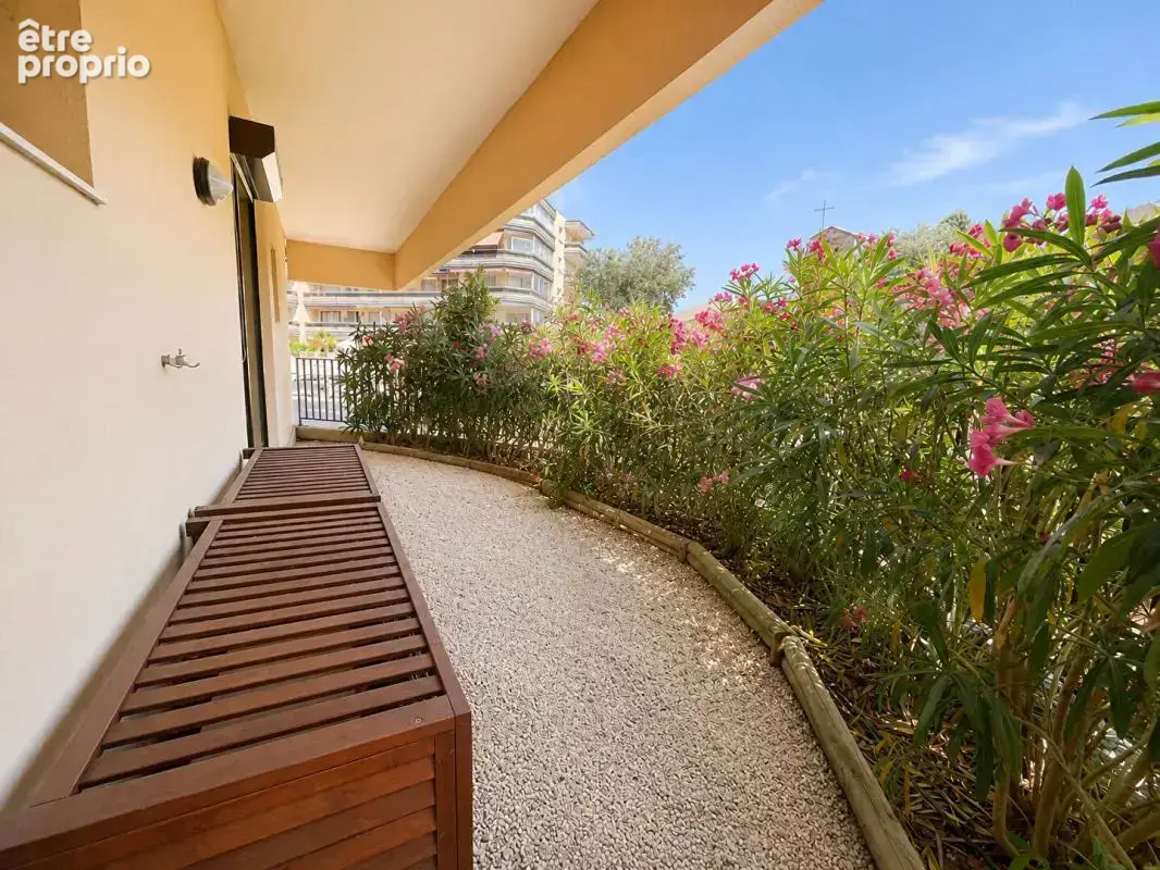 Fréjus plage -Superbe appartement 3 pièces de 50 m² - photo 4