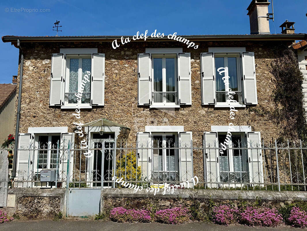 Maison à GIF-SUR-YVETTE
