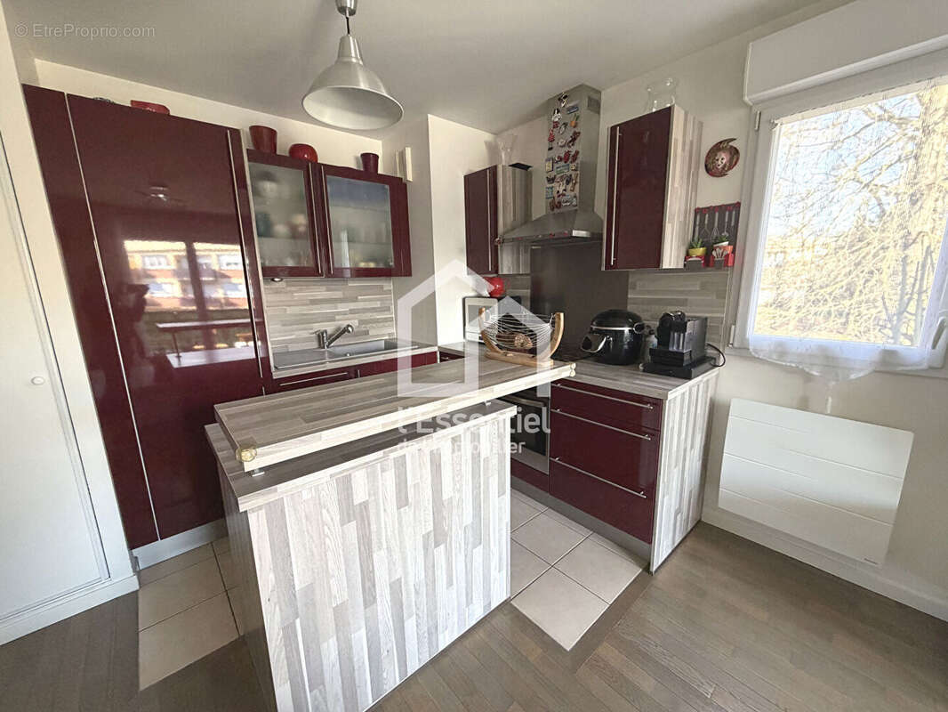 Appartement à VERNEUIL-SUR-SEINE