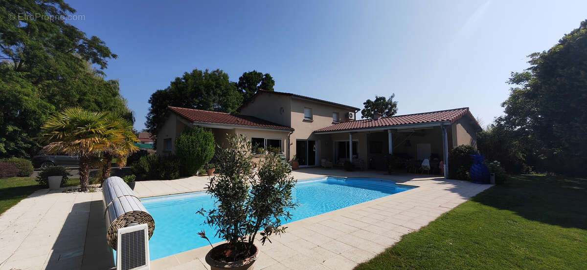 Maison d' archirecte - parc - piscine et dependances - photo 2