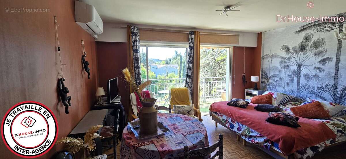 Appartement 24 m² à Greoux-Les-Bains  - photo 2