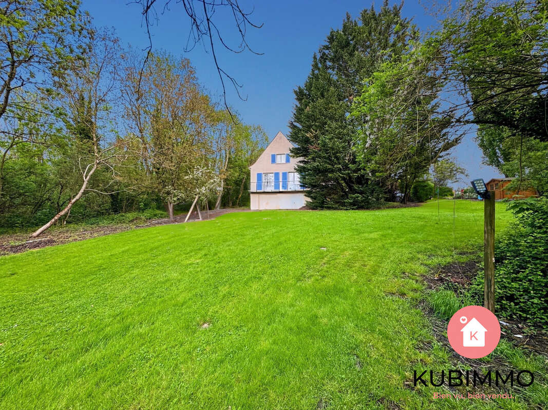 Maison à BUSSY-SAINT-GEORGES