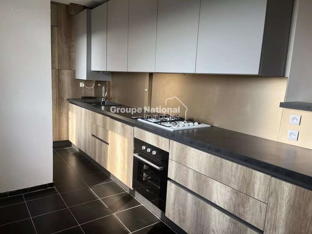 Appartement à SALON-DE-PROVENCE
