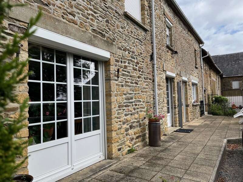 Maison à AUNAY-SUR-ODON