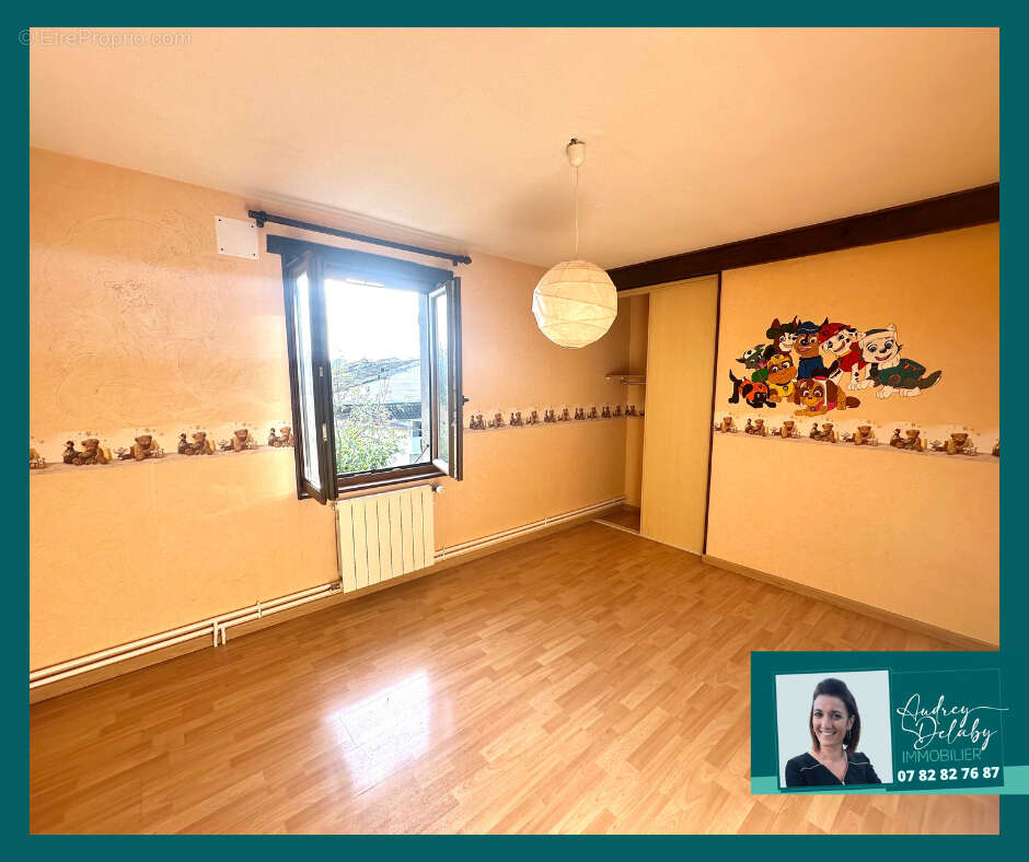 Maison à SAINT-REMY-EN-BOUZEMONT-SAINT-GENEST-ET-ISSON