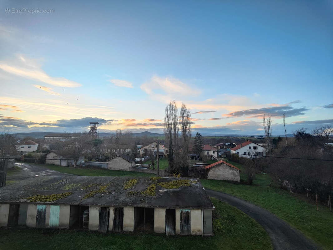 Appartement à BRASSAC-LES-MINES