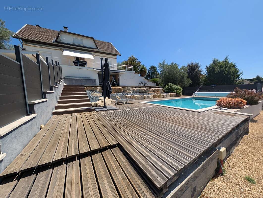 n°2 - Maison à SAINT-CHEF