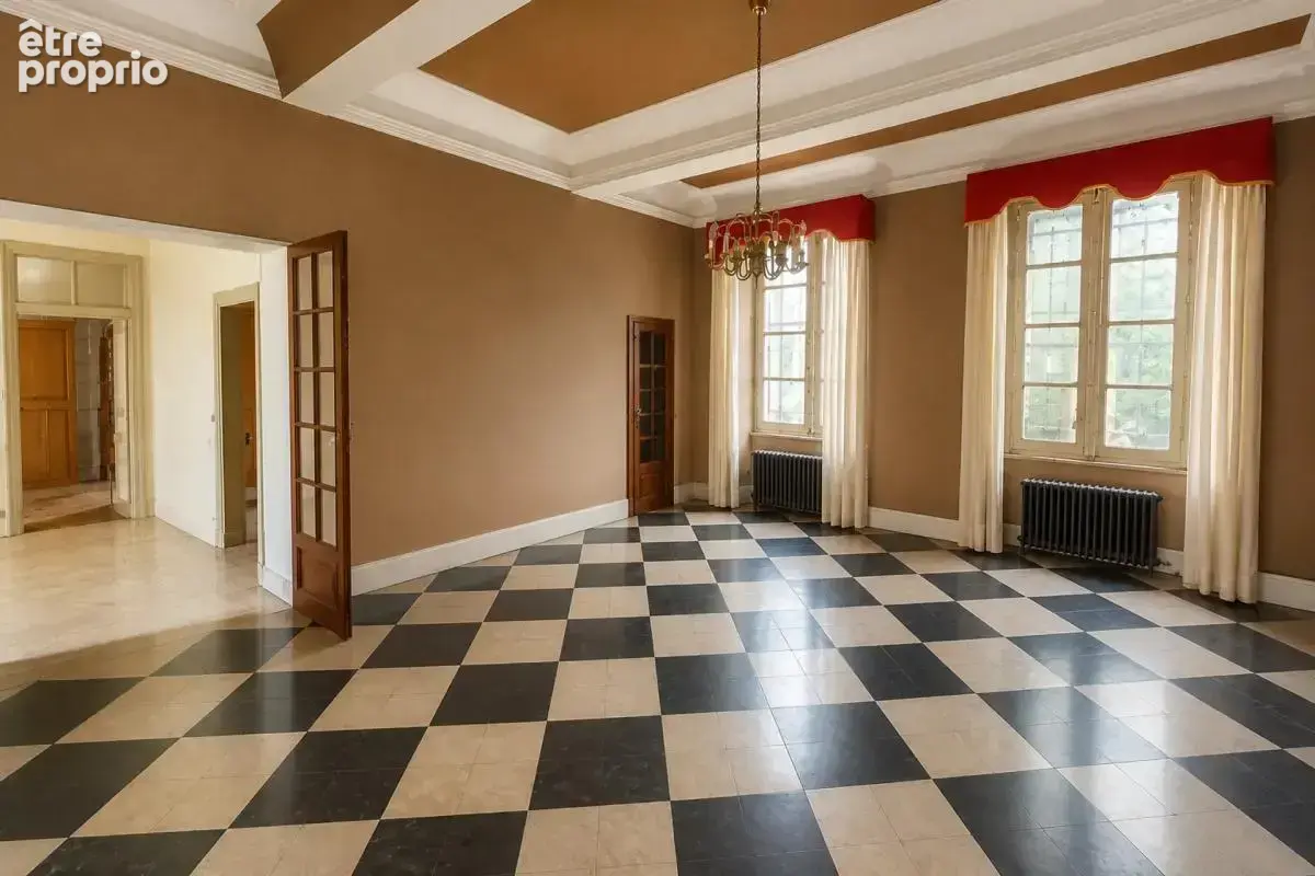Immeuble de 20 pièces de 600 m² situé à Revel - photo 7