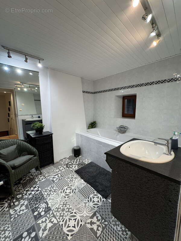 Maison à SAINT-GENEST-MALIFAUX