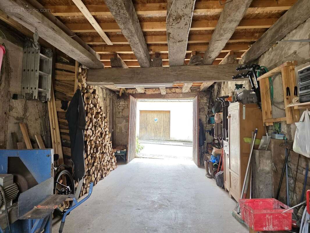 Maison de village avec grand cours - photo 13