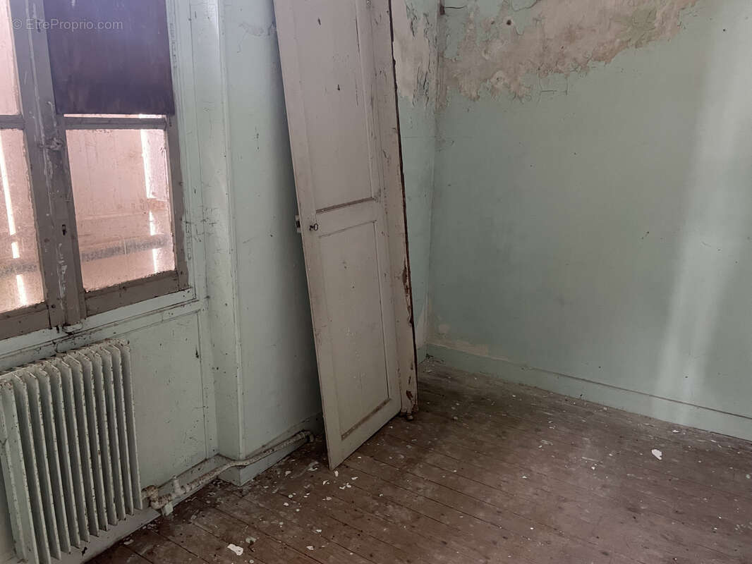 Maison à CHAMPROND-EN-GATINE