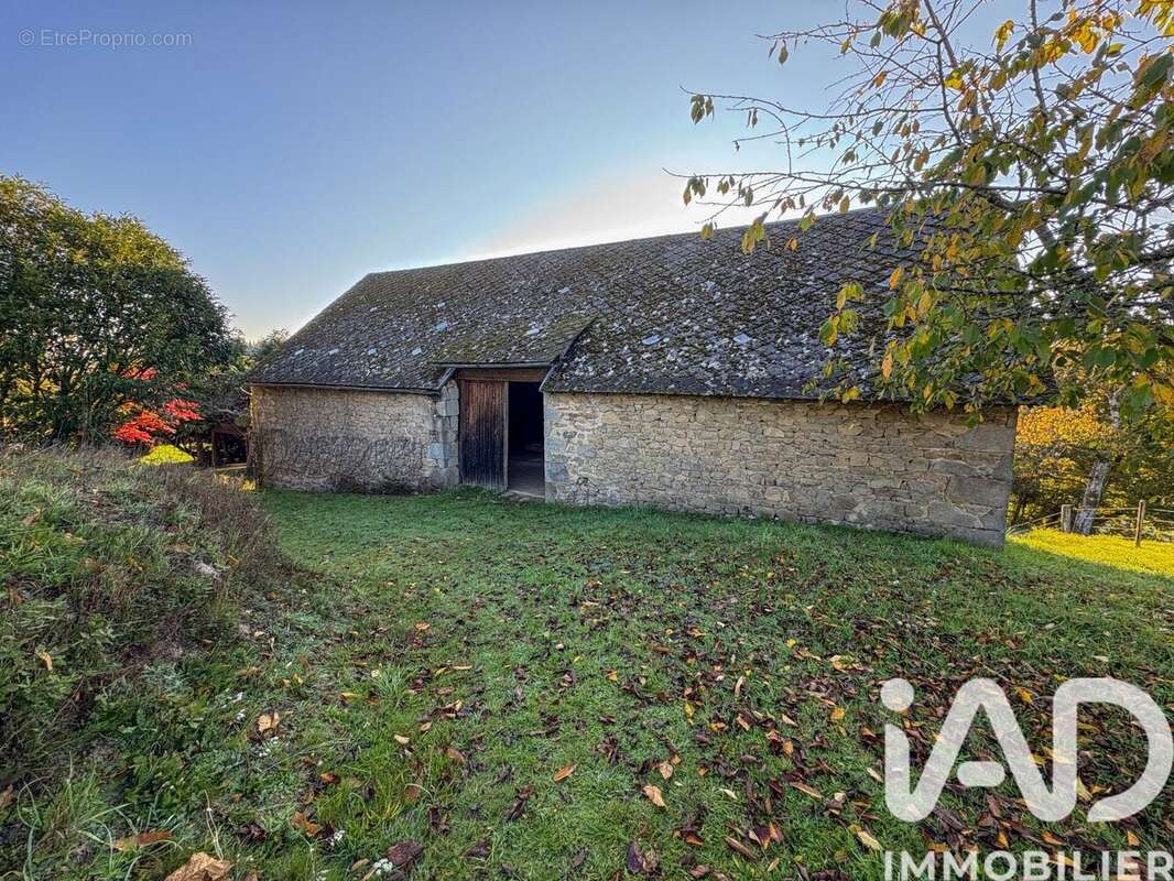 Photo 8 - Maison à LIGINIAC