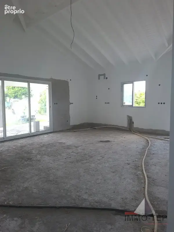 Maison 104 m² à Saint-Francois  - photo 5