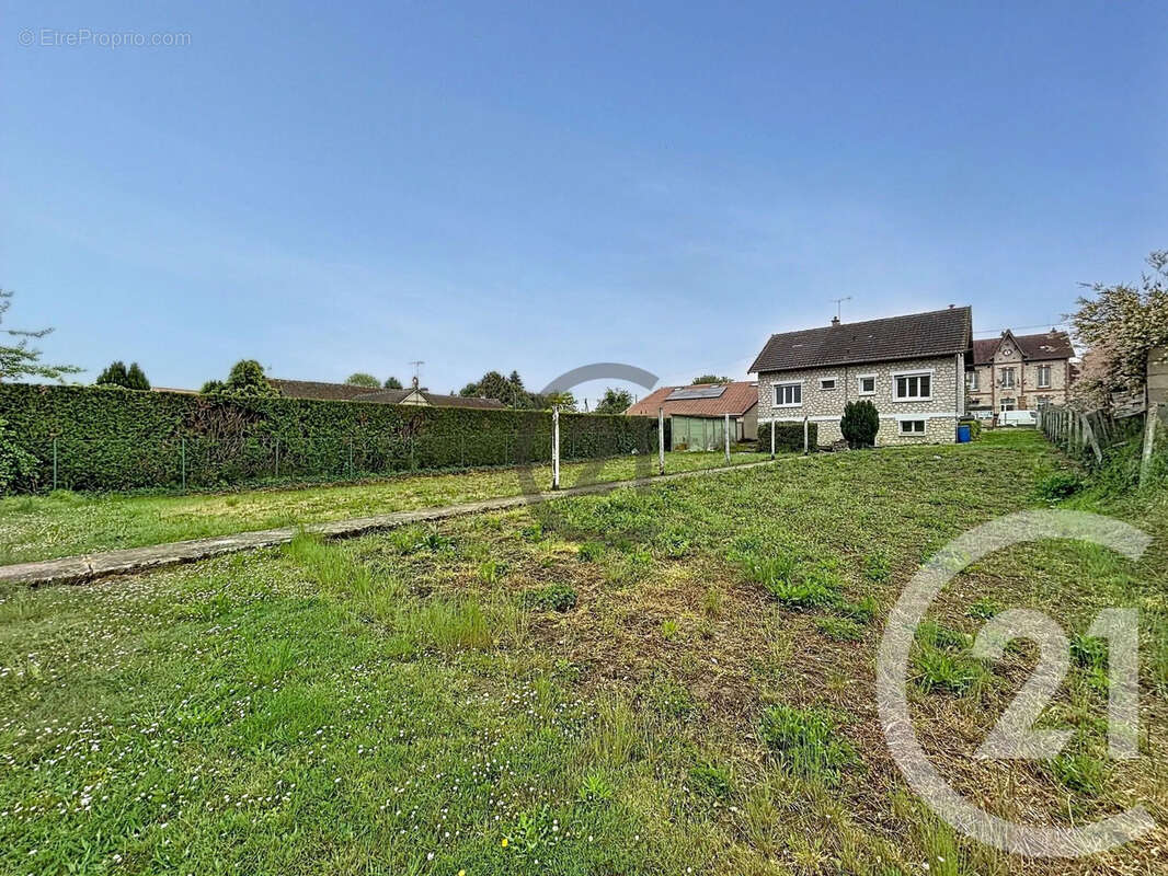 Maison 117 m² à Lechelle  - photo 12