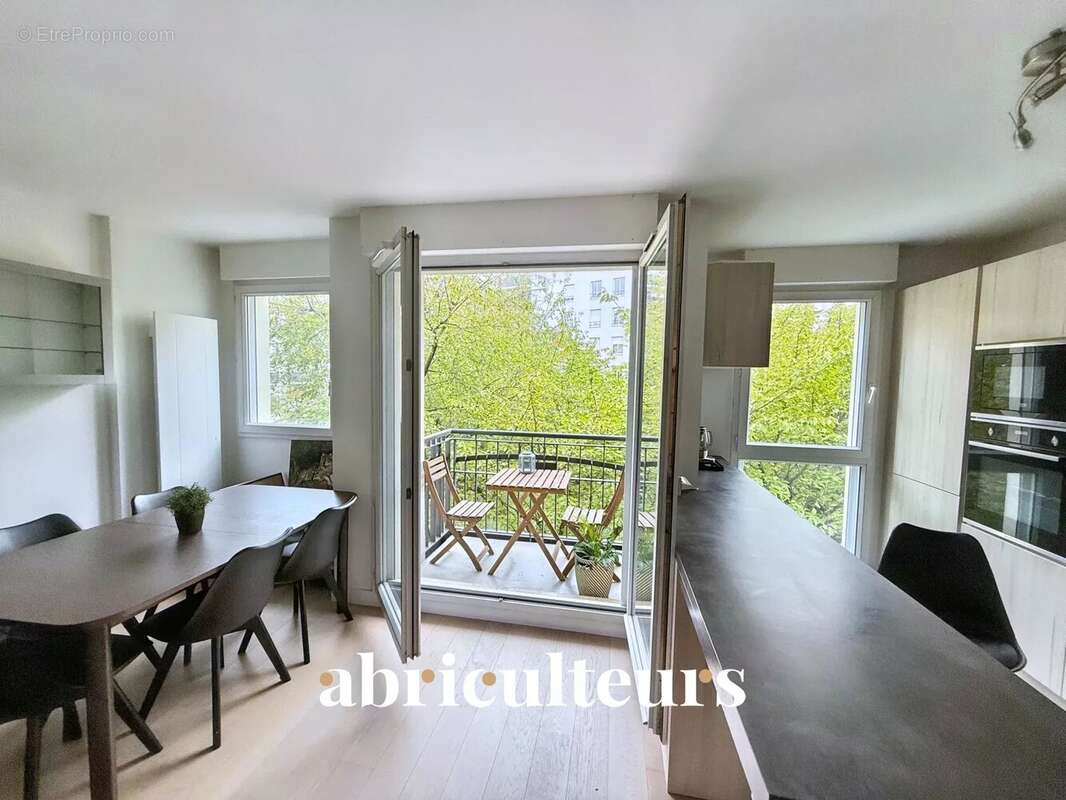 Appartement à ISSY-LES-MOULINEAUX