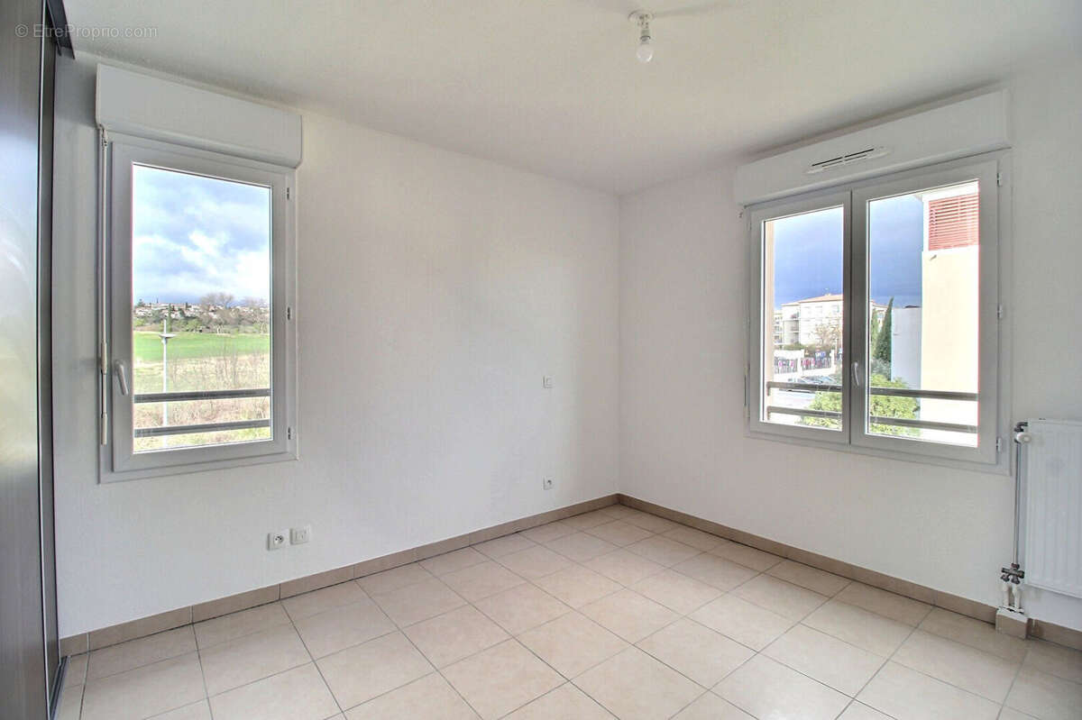 Appartement à JUVIGNAC