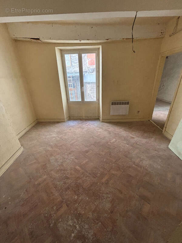 Appartement 3 pieces  centre barcelonnette - photo 2