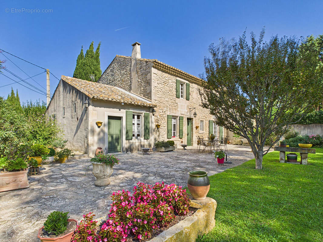 Maison à SAINT-ETIENNE-DU-GRES