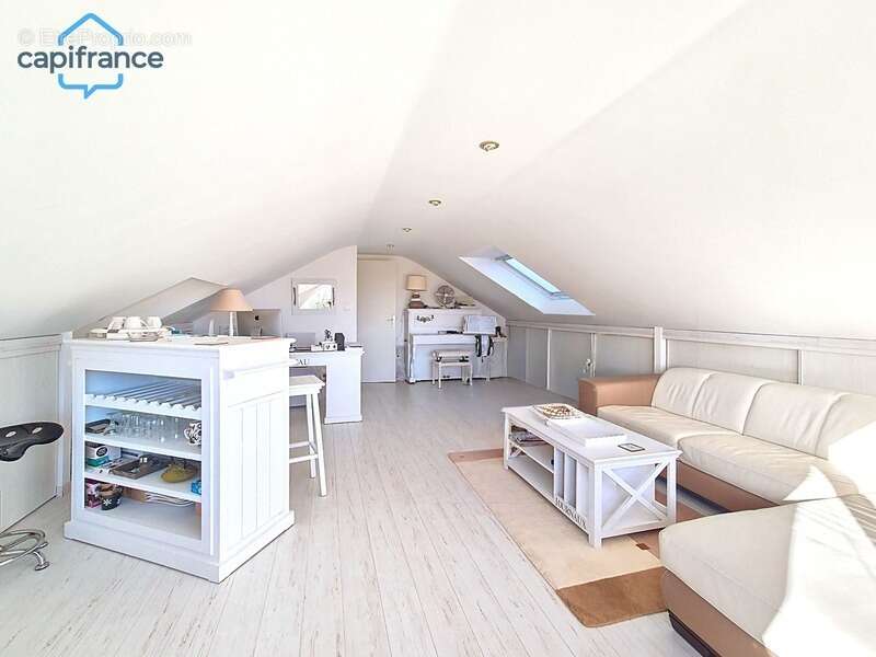 Maison à PLOUGONVELIN