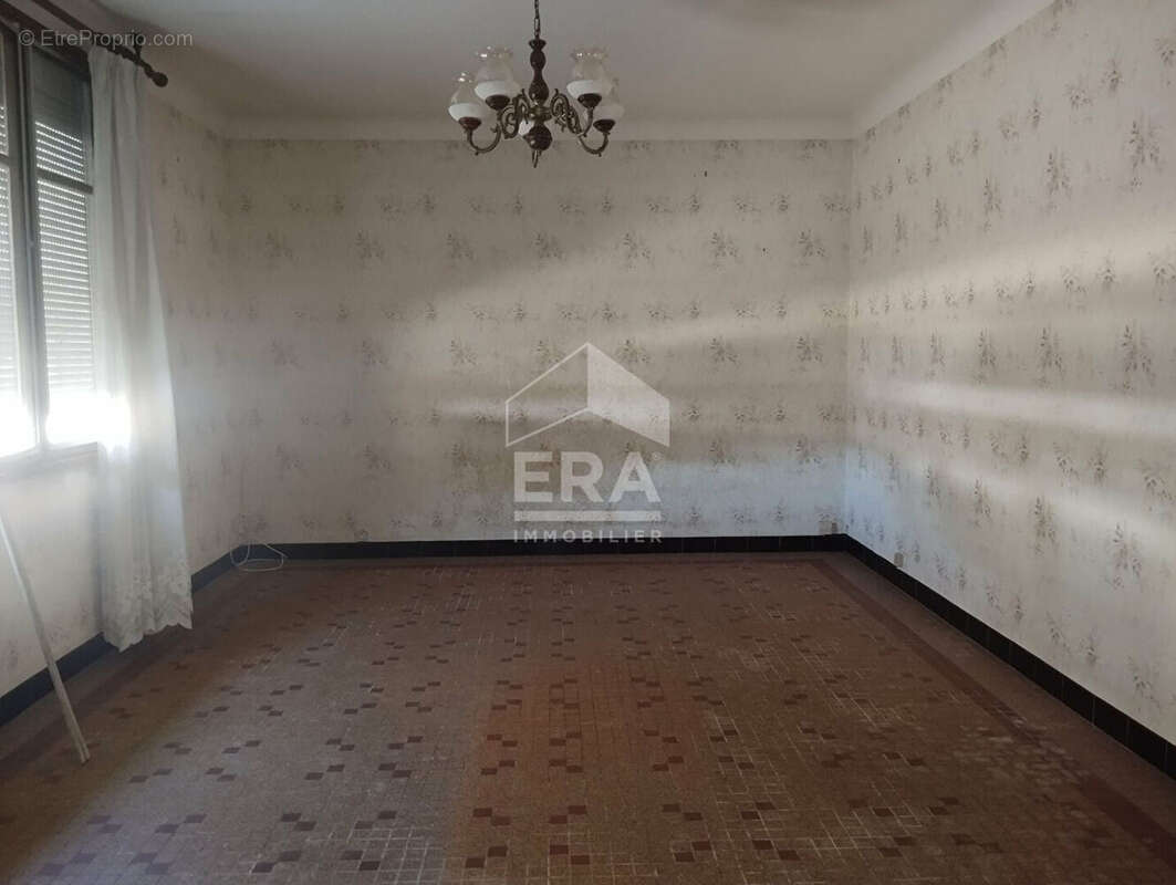 Maison 200 m² à Marcilly-Sur-Vienne  - photo 8