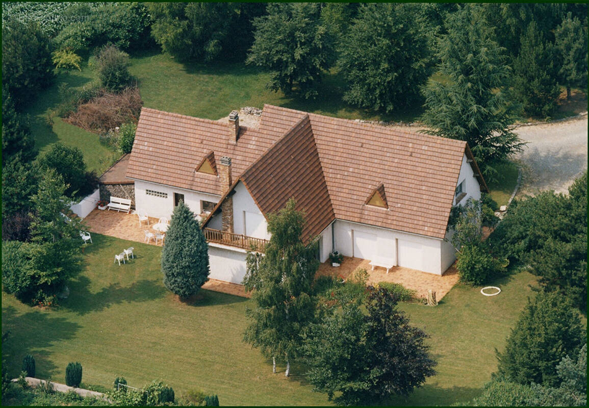 Maison à MAREIL-SUR-MAULDRE