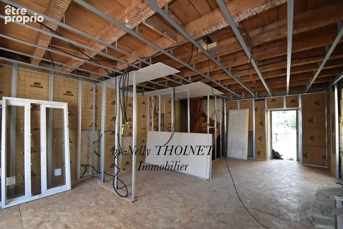 Dépt.15, MAISON DE VILLE, 3 pièces, terrasse et cave. - photo 3