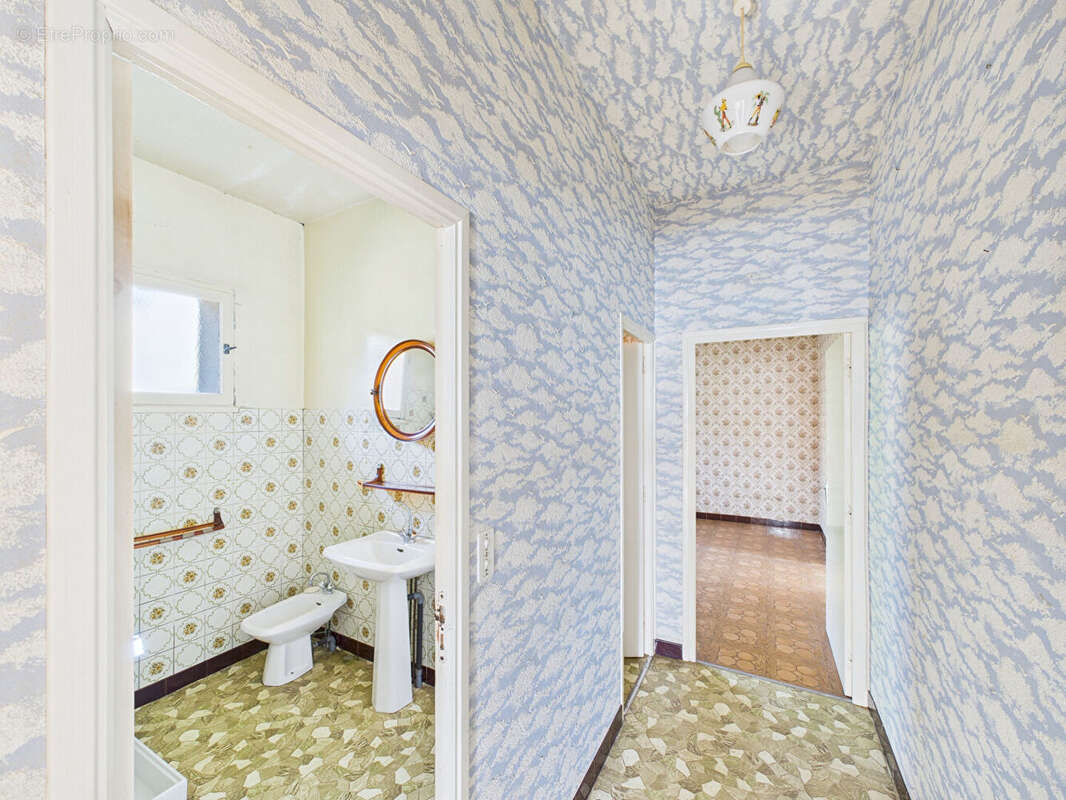 Maison à SAINT-ELOY-LES-MINES