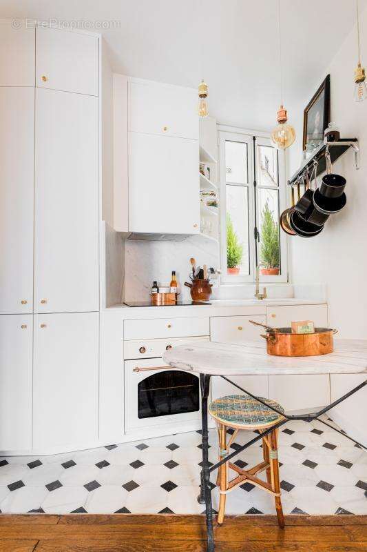 Appartement à PARIS-7E