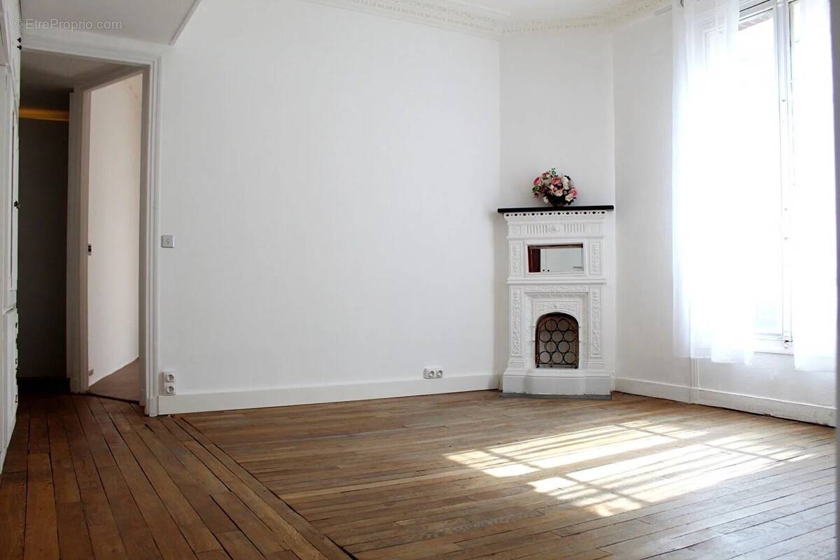 Appartement à PARIS-15E