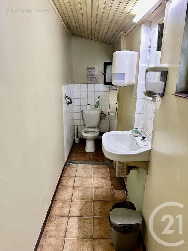 Maison 170 m² à Saint-Etienne-De-Tulmont  - photo 4