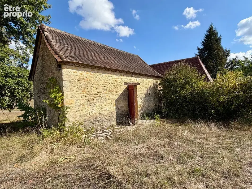 Maison en pierre, grange et dependance sur plus de 10 hectares sans voisinage - photo 17